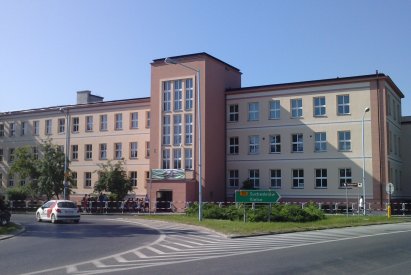 Budynek szkoły po termomodernizacji - czerwiec 2010r.