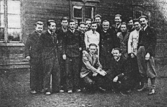 Uczniowie Szkoły Rzemieślniczej Zakładów Ostrowieckich - marzec 1941r.