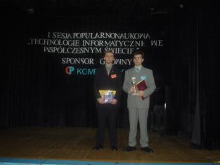 Zdobywca II miejsca wraz z opiekunem Zdobywca II miejsca wraz z opiekunem