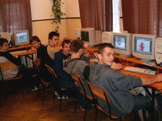 Pracownia informatyki - sala 215
