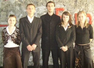 Aleksandra Listek, Marcin Maj, Karol Loranty, Karolina Kasińska, Ewelina Buchmiet Samorząd Zespołu Szkół Nr 3